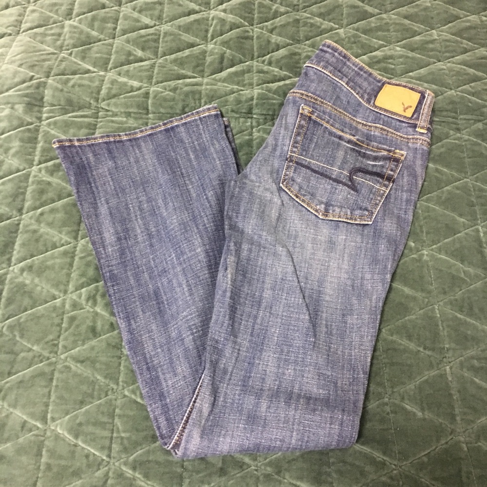 American Eagle Artist Flare Jeans in Size 2 Short